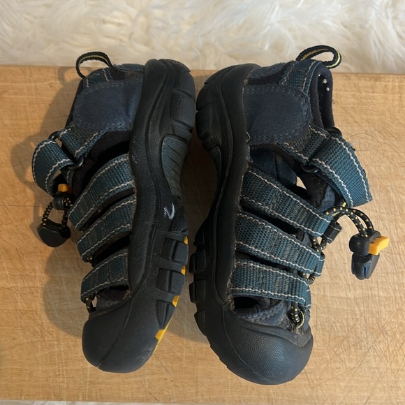 Keen Water Sandals - Picture 4 of 8